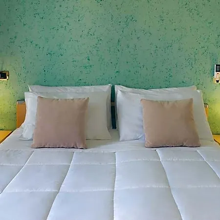 Bed&belvedere فندق مبيت وإفطار أوترانتو
